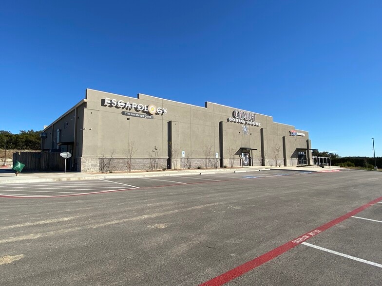 Primary Photo Of 1405 E Knights Way, Harker Heights General Retail For Sale