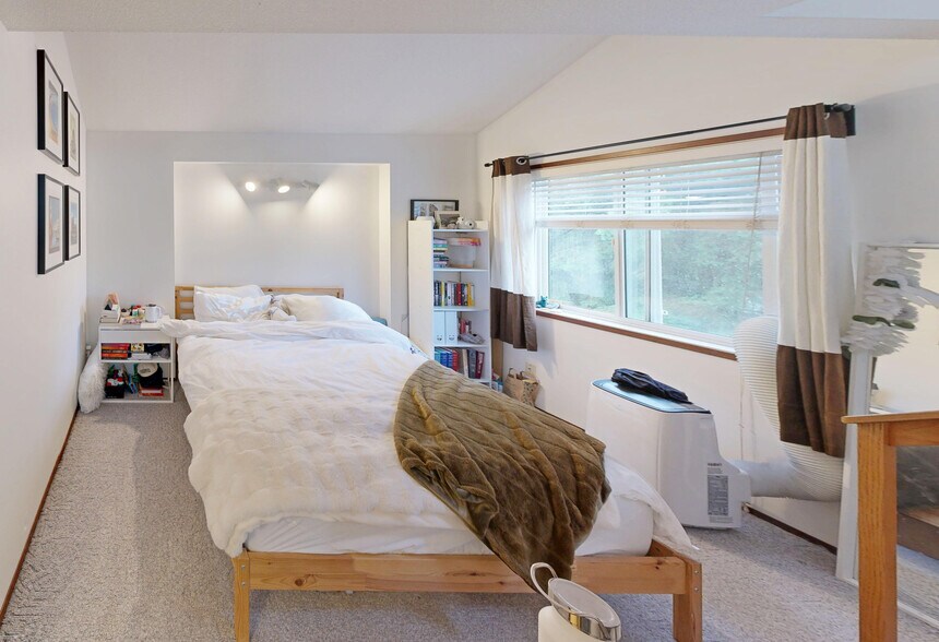 More Photos Of 7914-7916 110 St NW, Edmonton Apartments For Sale