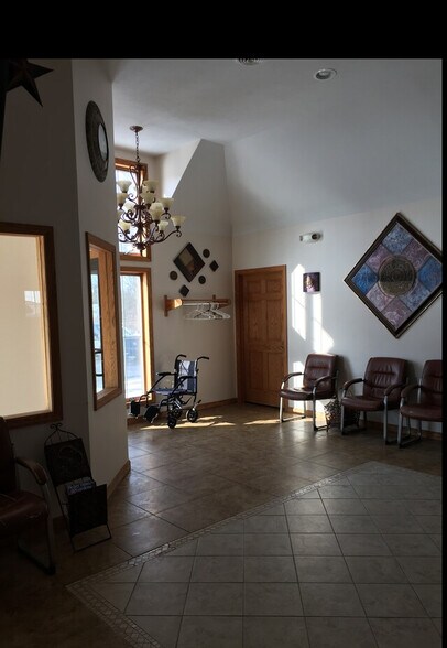 More Photos Of 215 Grove City Rd, Slippery Rock Medical For Sale