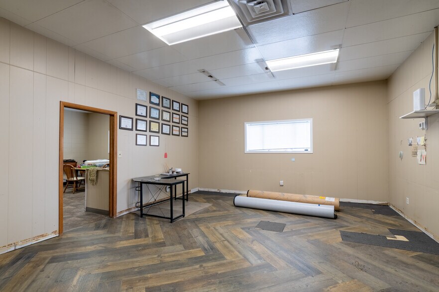 More Photos Of 2535 W Main St, Valley City Self Storage For Lease