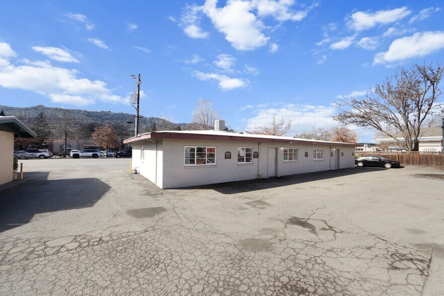 More Photos Of 70 Railroad Ave, Danville Office For Sale