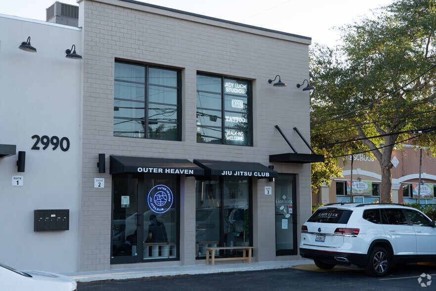 More Photos Of 2990 Griffin Rd, Fort Lauderdale Storefront Retail Office For Sale