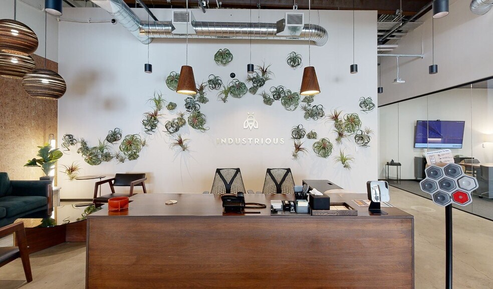 Primary Photo Of 1212 Broadway Plz, Walnut Creek Coworking Space