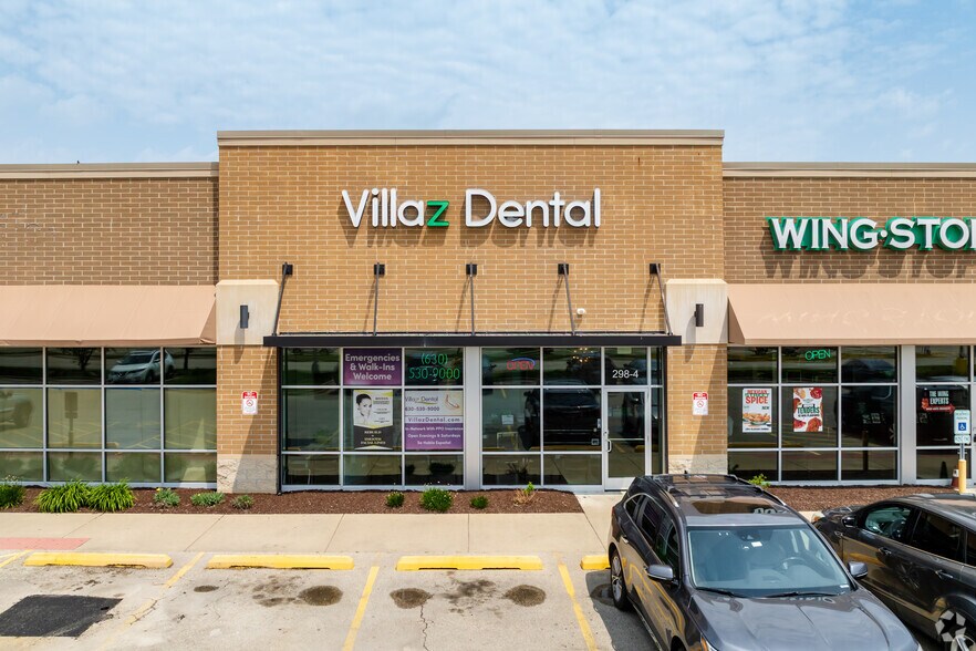 More Photos Of 202-300 W North Ave, Villa Park Unknown For Lease