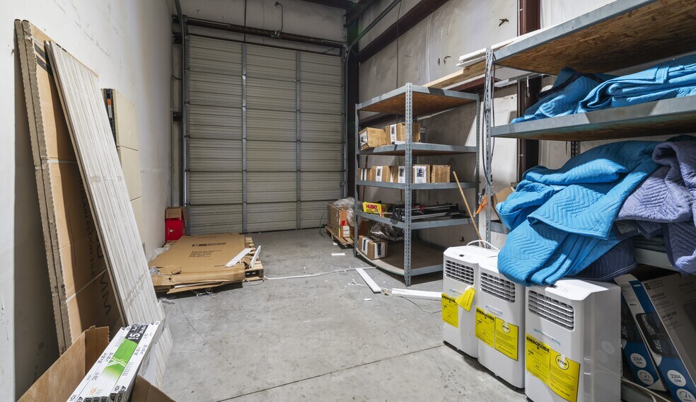 More Photos Of 3664 Walnut Bend Ln, Houston Flex For Lease