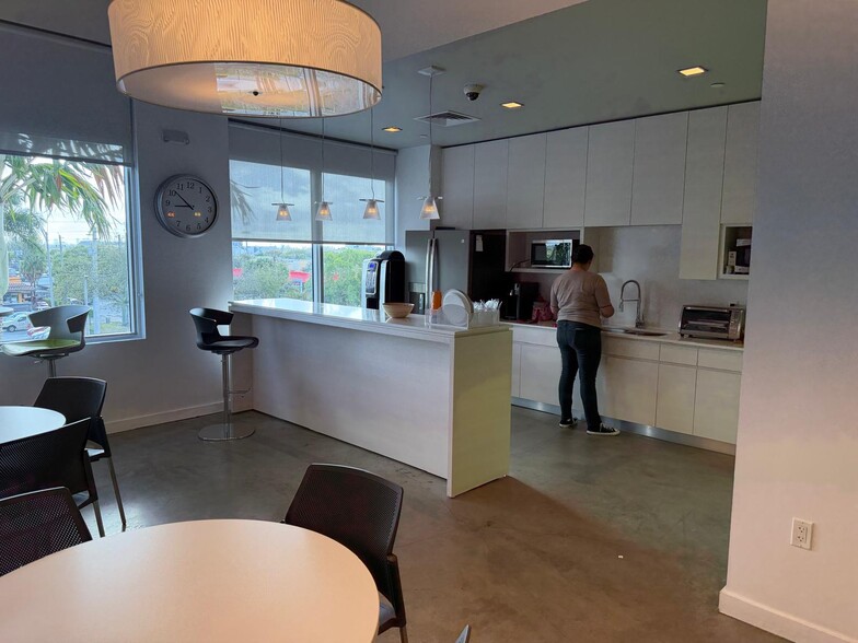 More Photos Of 7950 NW 53rd St, Doral Medical For Sale