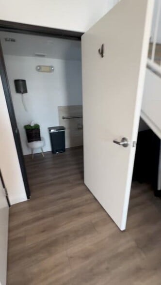 More Photos Of 6150 Transverse Dr, Las Vegas Office For Sale