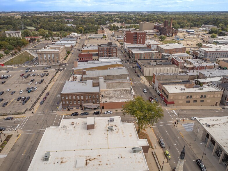 More Photos Of 26-30 W Stephenson St, Freeport General Retail For Sale