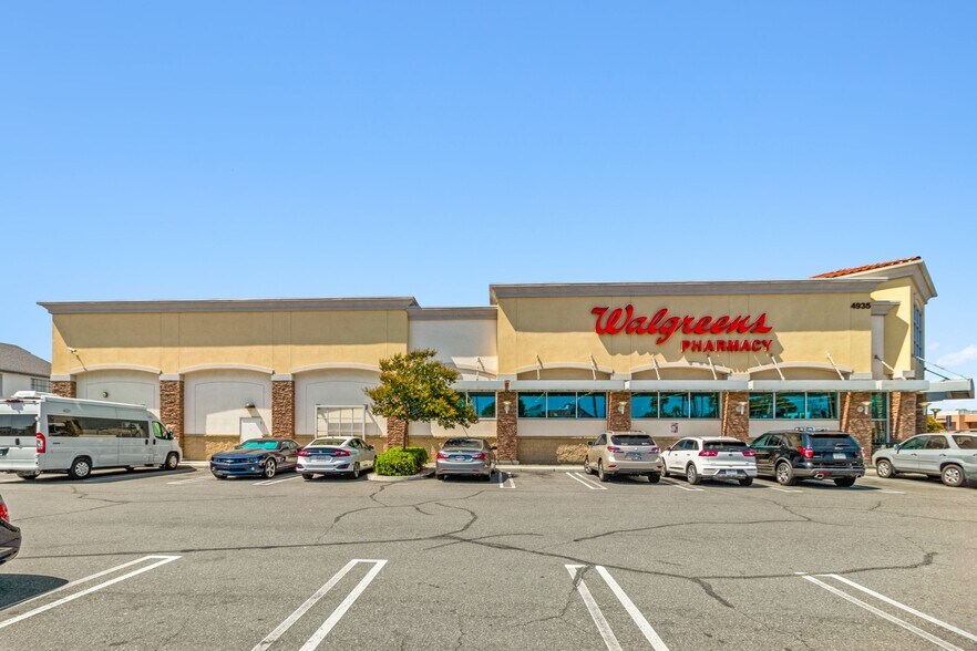 More Photos Of 4935 Warner Ave, Huntington Beach Drugstore For Sale
