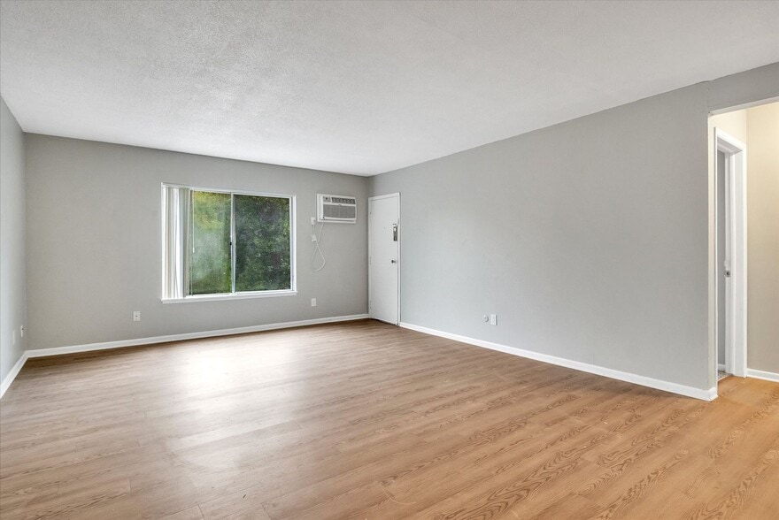 More Photos Of 814-816 W Walnut St, Kalamazoo Apartments For Sale