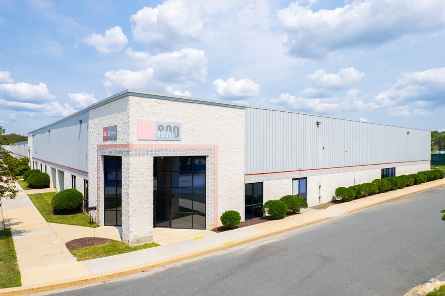 More Photos Of 500-514 Interchange Blvd, Newark Unknown For Lease