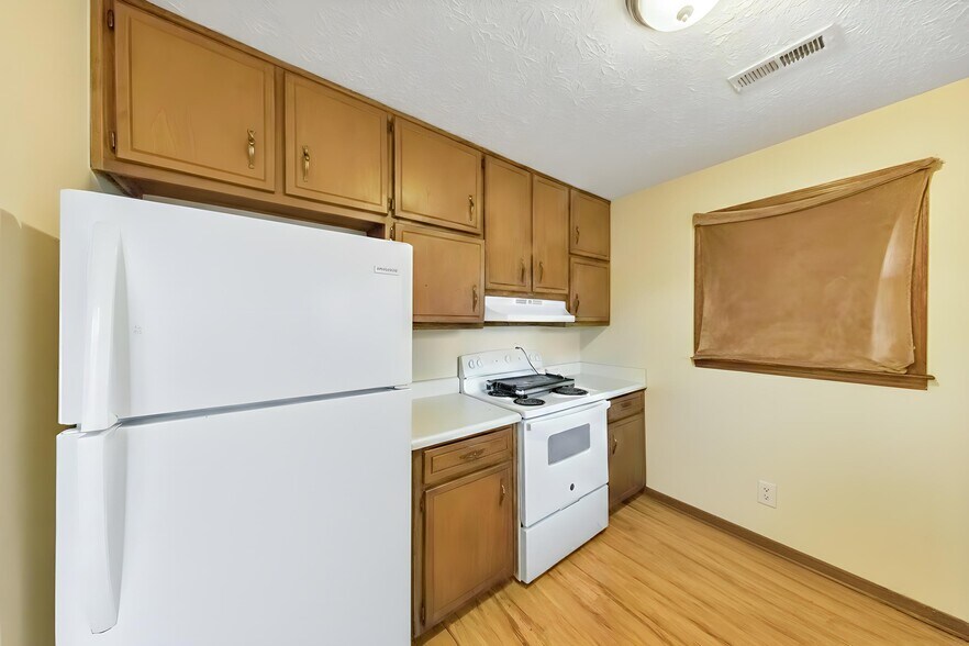 More Photos Of 145 Hunters Ln, Fayetteville Multifamily For Sale