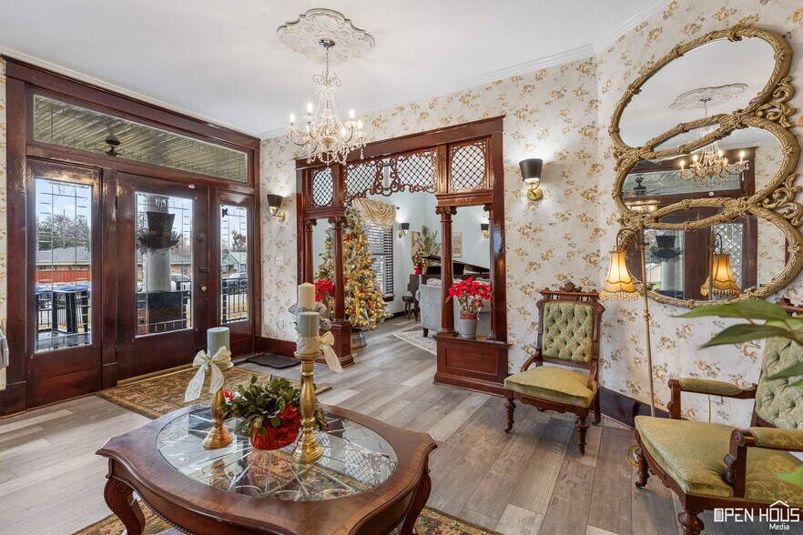 More Photos Of 405 W Gilbert St, Henrietta Hospitality For Sale