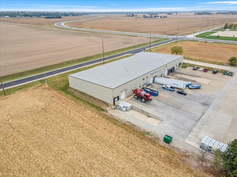 Primary Photo Of 6200 S 2nd St, Springfield Warehouse For Lease