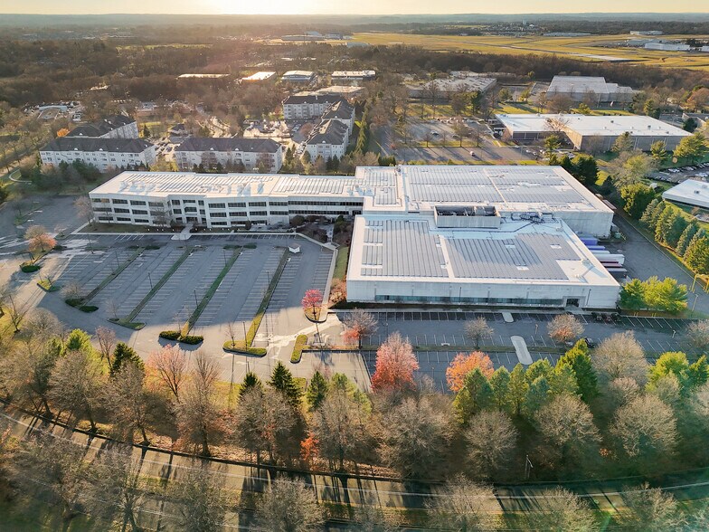 More Photos Of 225 Phillips Blvd, Ewing Flex For Sale