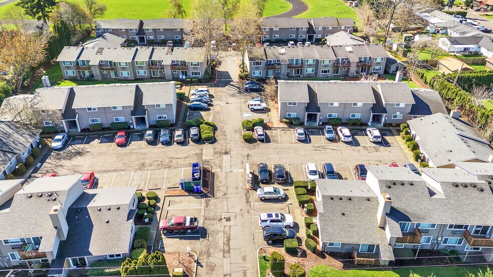 More Photos Of 17726 SE Division St, Portland Apartments For Sale