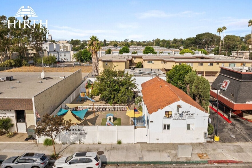 Primary Photo Of 6543 Lankershim Blvd, North Hollywood Schools For Sale