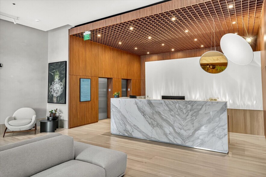 More Photos Of 119 Washington Ave, Miami Beach Office For Lease