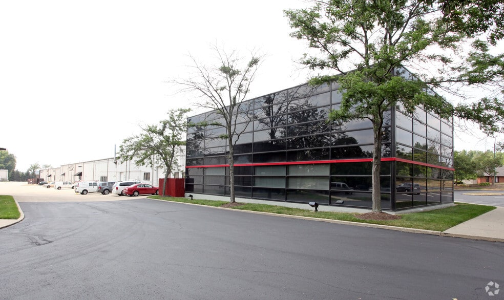 More Photos Of 921 Eastwind Dr, Westerville Unknown For Lease
