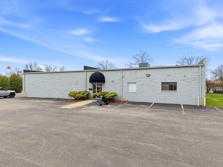 More Photos Of 81-87 Springside Dr, Akron Storefront Retail Office For Lease