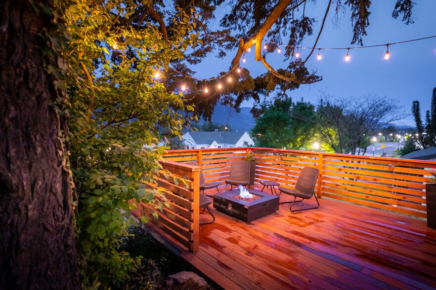 More Photos Of 37 NW Second St, Stevenson Hospitality For Sale