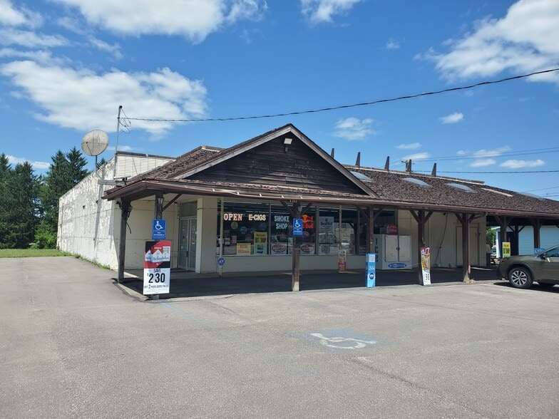 Primary Photo Of 110 Railroad St, Cambridge Springs Freestanding For Sale