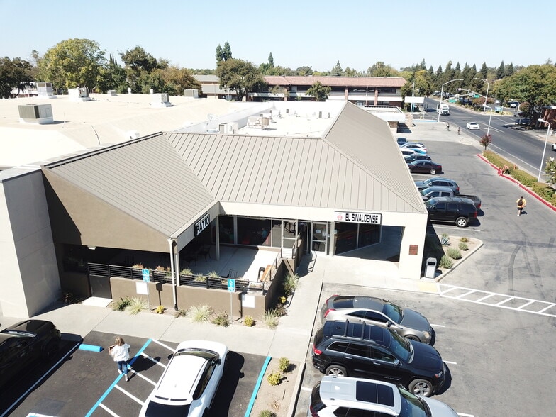 More Photos Of 106-108 W Main St, Woodland General Retail For Sale