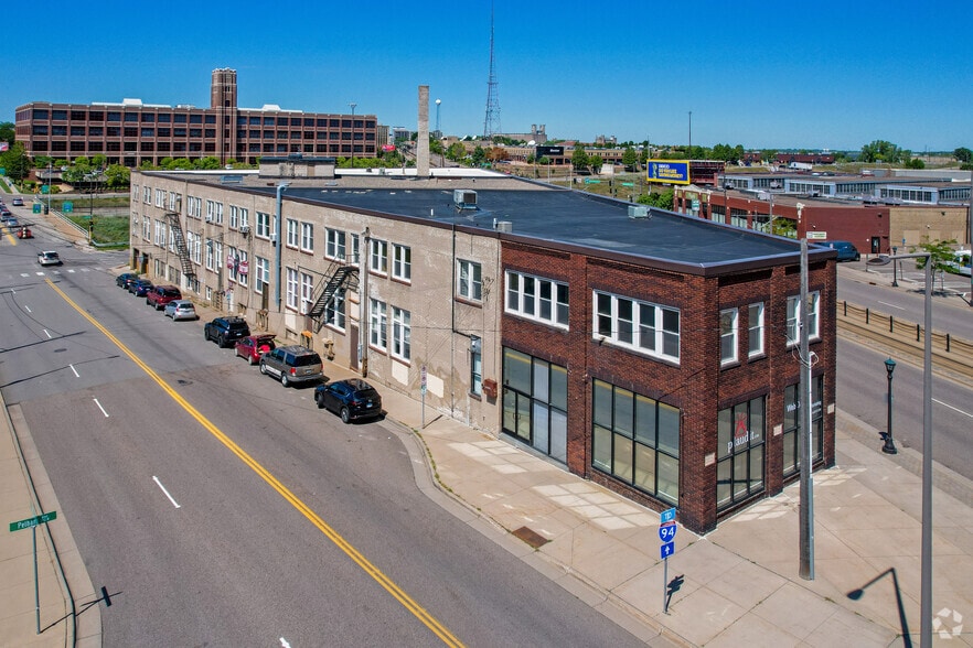 More Photos Of 2470-2512 University Ave W, Saint Paul General Retail For Lease