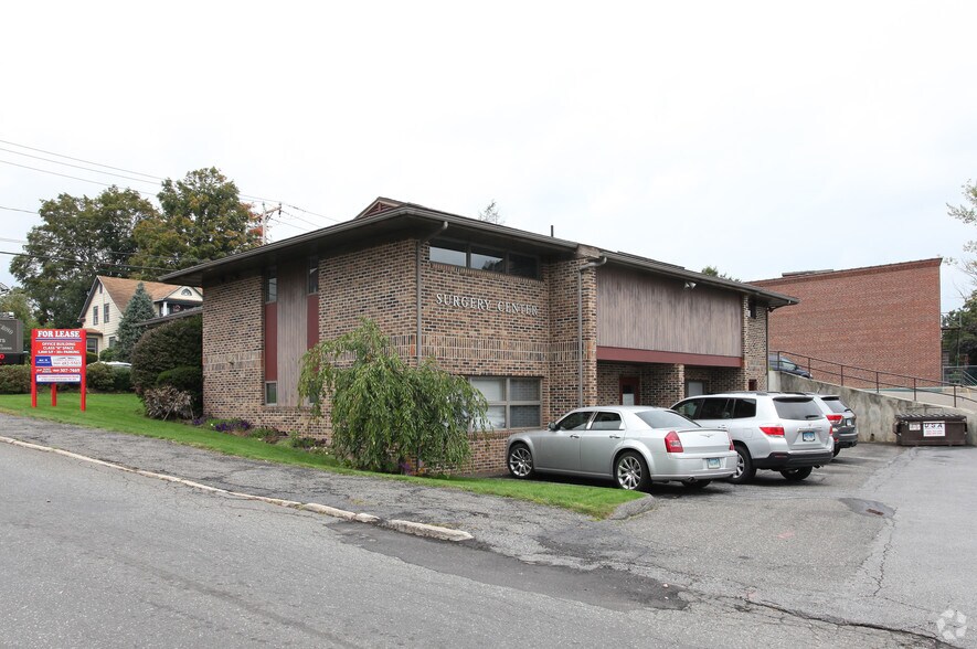 Primary Photo Of 95 New Litchfield St, Torrington Medical For Sale