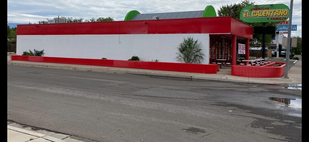 More Photos Of 5901 Gibson Blvd SE, Albuquerque Restaurant For Sale