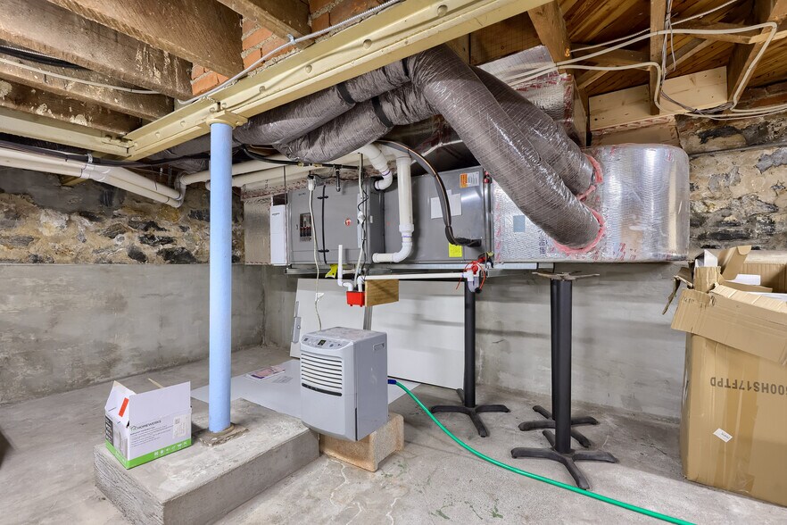 More Photos Of 1-7 W Main St, Mount Joy Bank For Sale