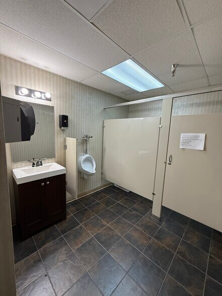 More Photos Of 3910 W Camp Wisdom Rd, Dallas Storefront For Sale