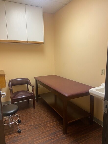 More Photos Of 11700-11900 FM 1960 Rd W, Houston Medical For Sale