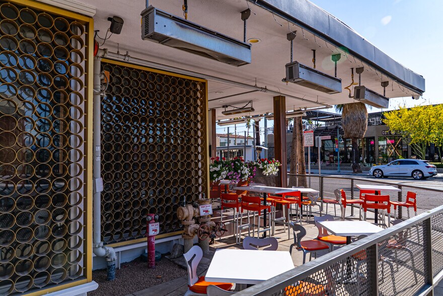 More Photos Of 707-745 N Palm Canyon Dr, Palm Springs Restaurant For Sale