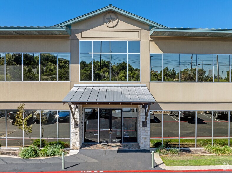 More Photos Of 9433 Bee Caves Rd, Austin Unknown For Lease