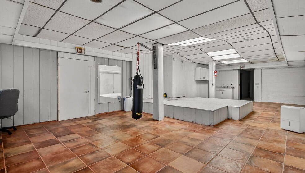 More Photos Of 110 W 2nd St N, Ladysmith General Retail For Sale