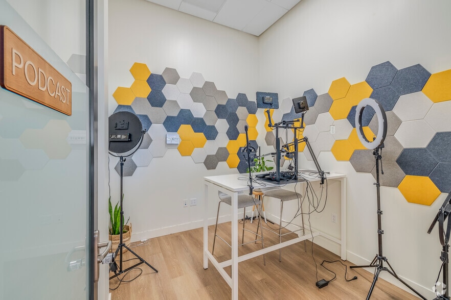 More Photos Of 1400-1500 Valley House Dr, Rohnert Park Unknown For Lease