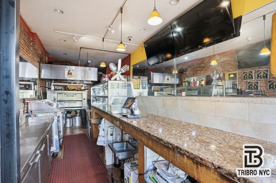 More Photos Of 256 E 125th St, New York Apartments For Lease