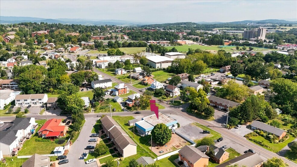 More Photos Of 991 Chicago Ave, Harrisonburg Flex For Sale