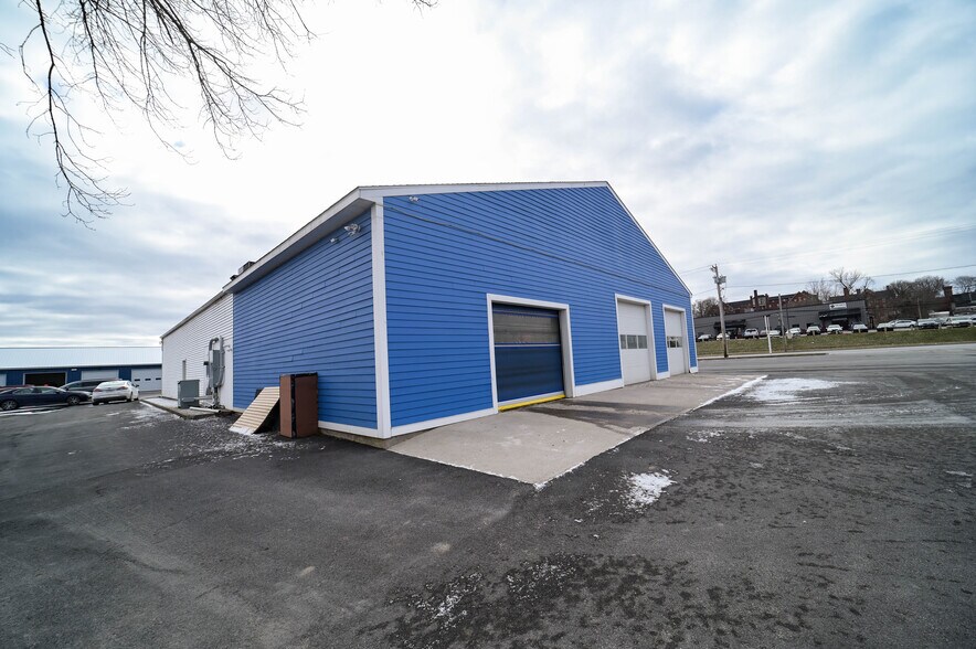 More Photos Of 1700 Oriskany W st, Utica Carwash For Sale