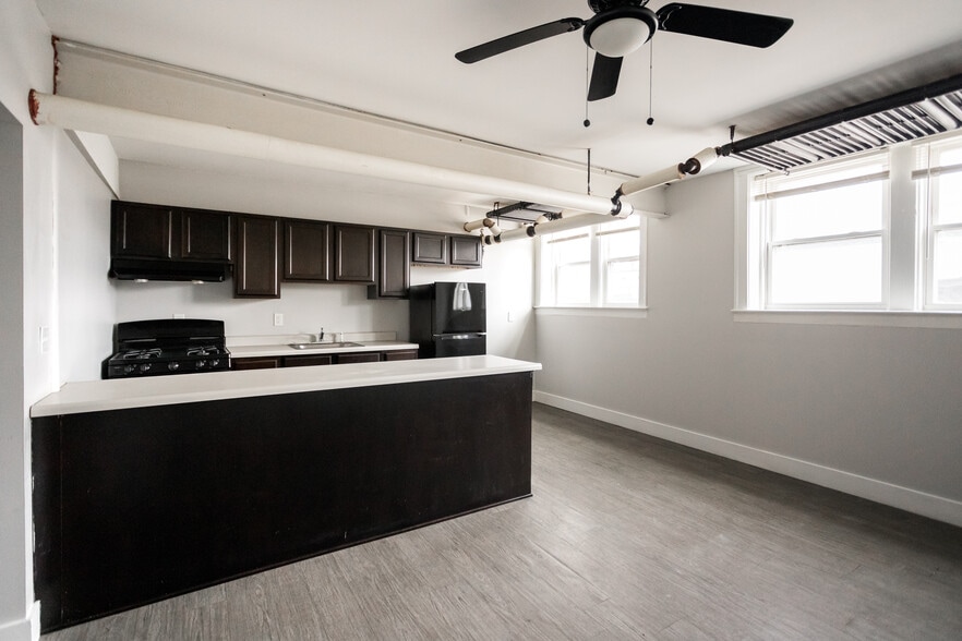 More Photos Of 2683 Central Ave, Detroit Apartments For Sale