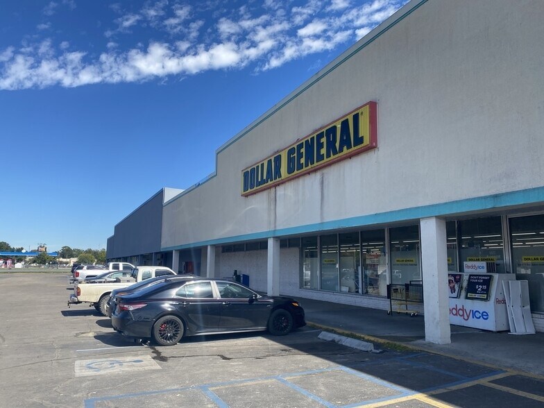 More Photos Of 2020 S Jefferson St, Perry Unknown For Lease