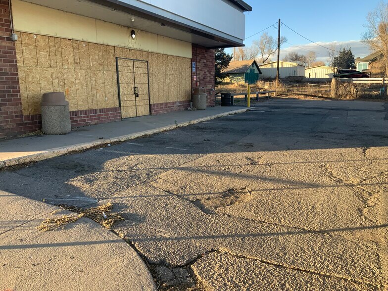 More Photos Of 1011 37th St, Evans Convenience Store For Sale