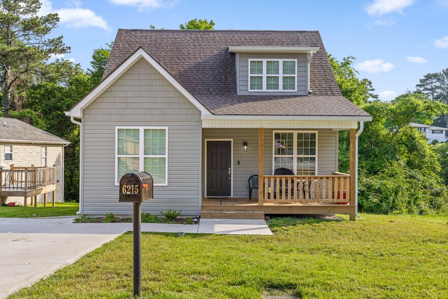 More Photos Of , Chattanooga Specialty For Sale