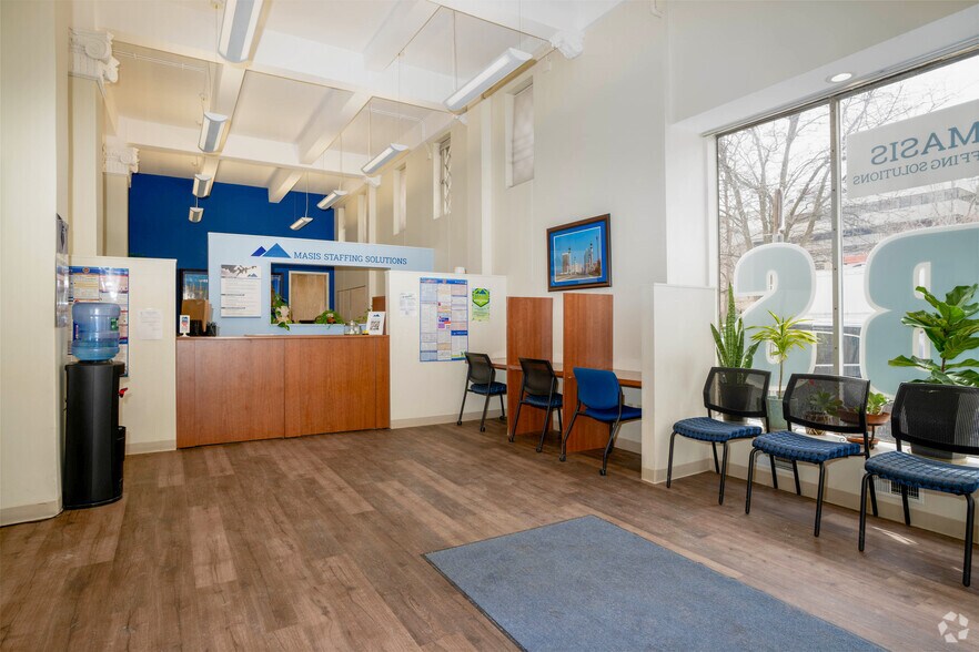 More Photos Of 289-309 Bridge St, Springfield Medical For Lease