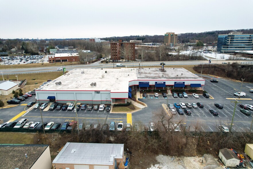 More Photos Of 200 W Padonia Rd, Timonium General Retail For Lease