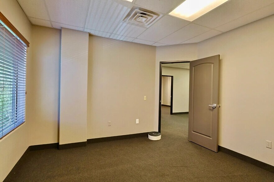 More Photos Of 8290 W Sahara Ave, Las Vegas Office For Lease