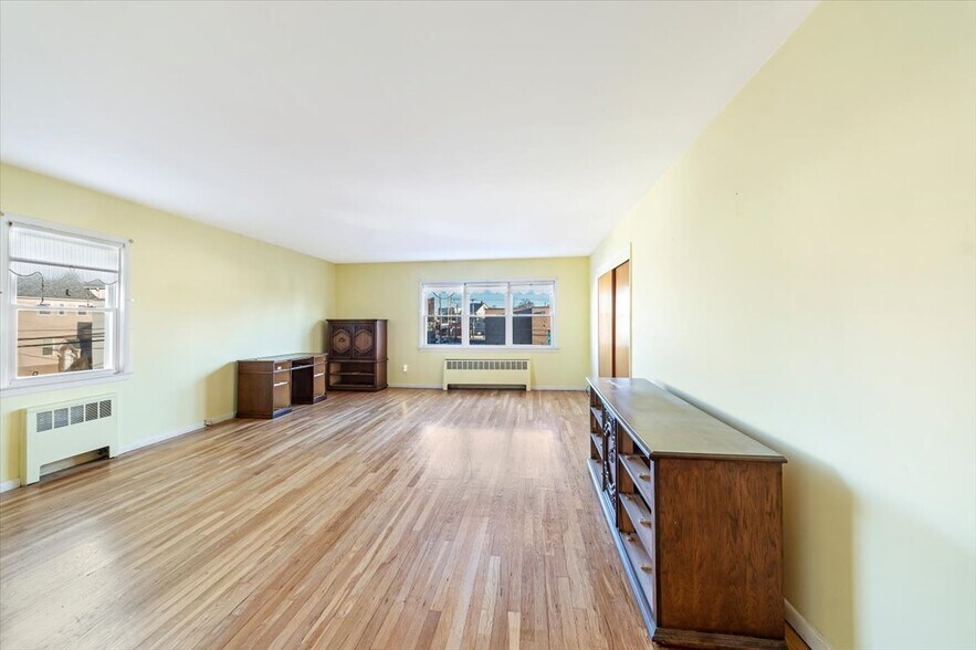 More Photos Of 30 College Pl, Yonkers Multifamily For Sale