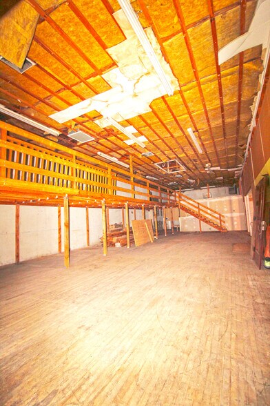 More Photos Of 199 W Main St, Superior Storefront For Sale