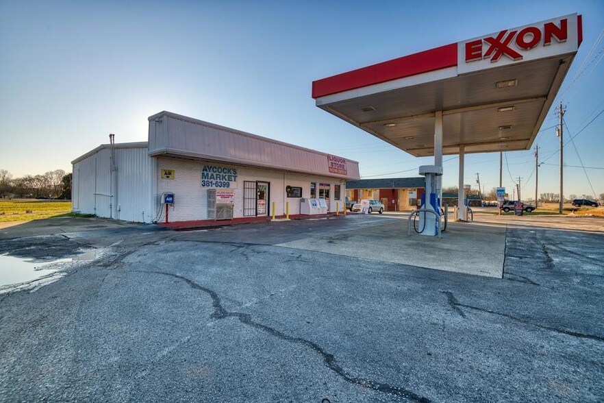 More Photos Of 3850 Highway 20, Tuscumbia Service Station For Sale